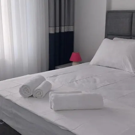 Residence דירה *